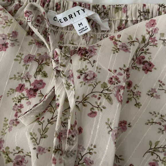 Celebrity Pink Floral Lace Long Sleeve Sweetheart Midi Dress size medium - Picture 2 of 8